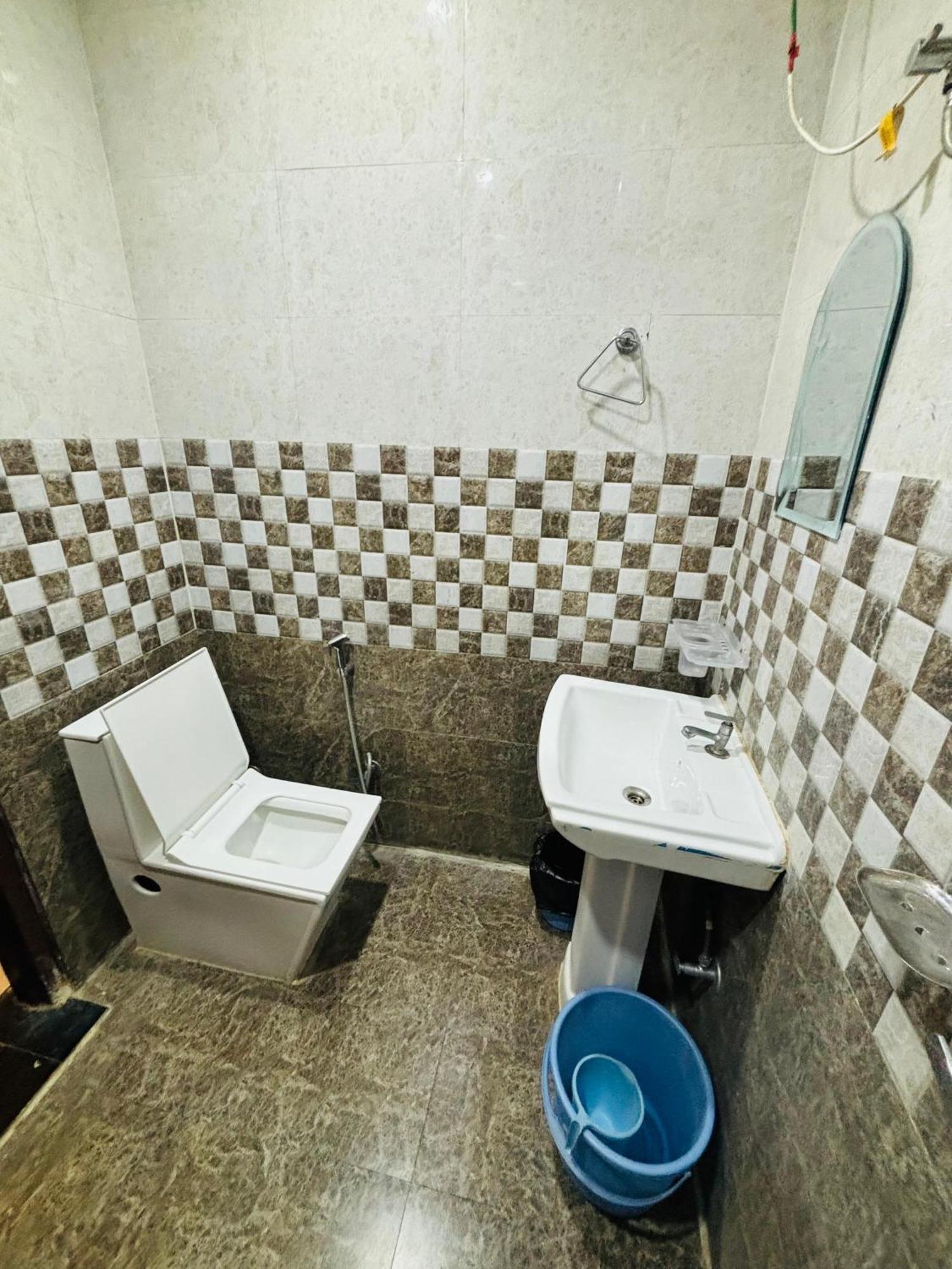 Hotel Manohar Ришикеш Экстерьер фото